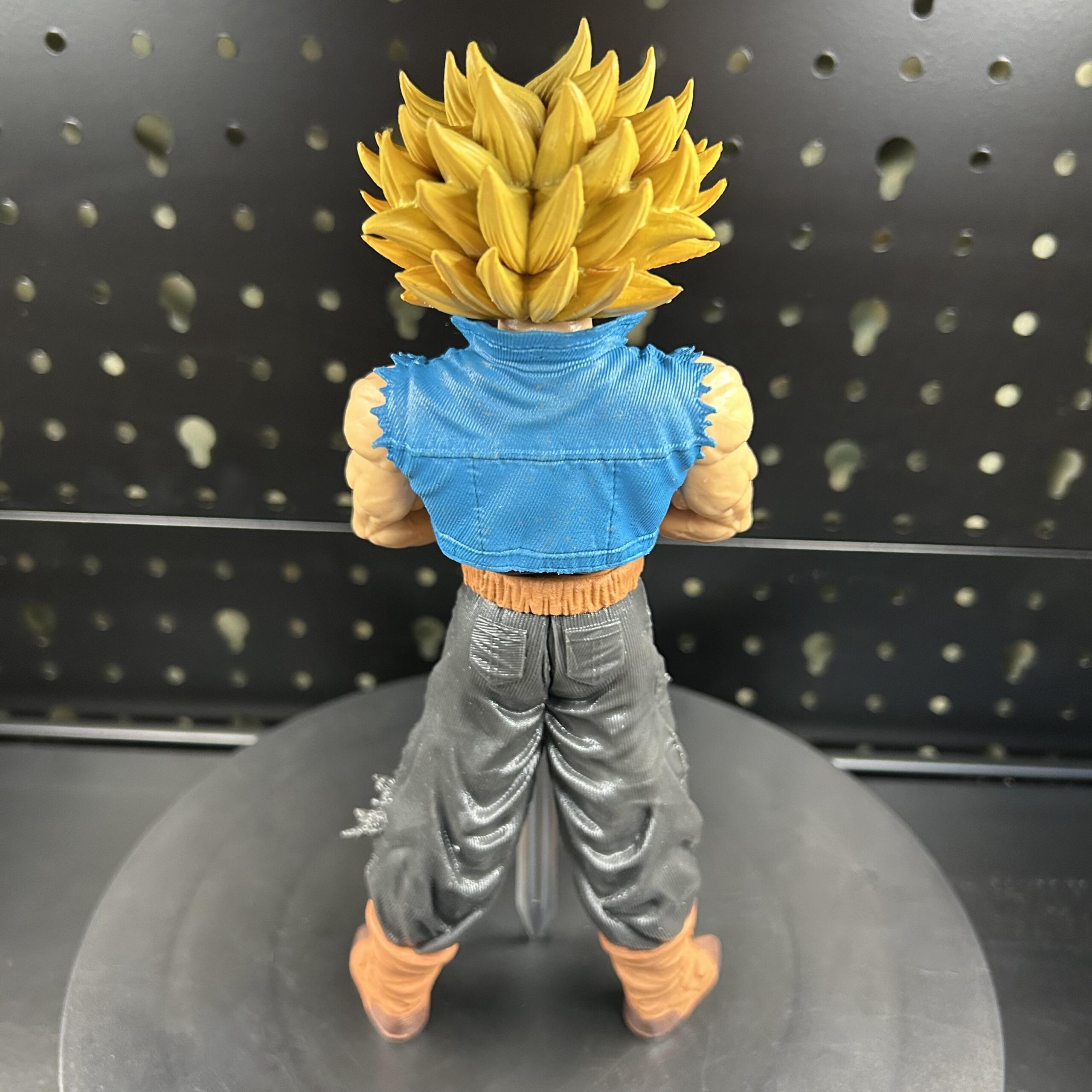 Mô Hình Trunks Chống Kiếm-14