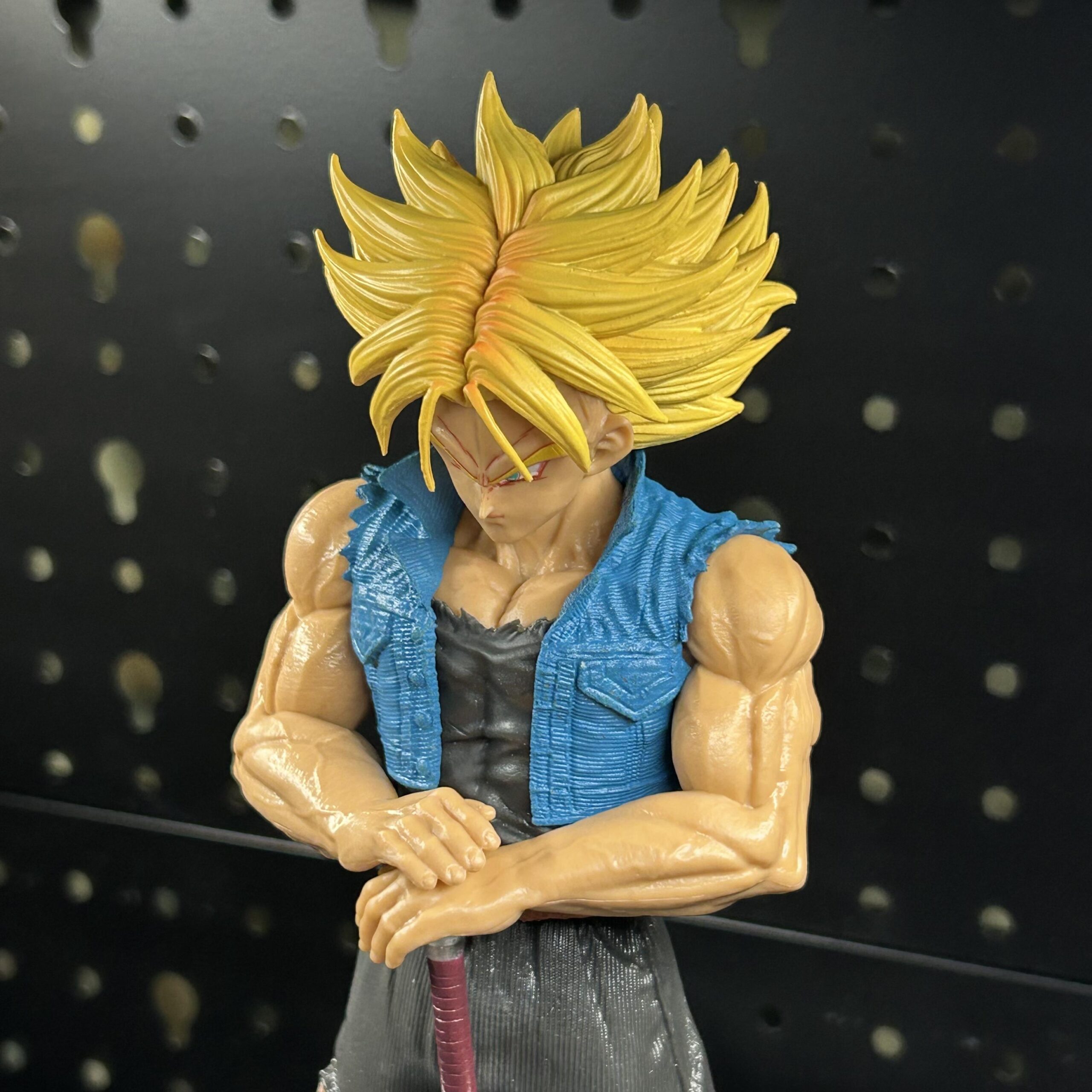 Mô Hình Trunks Chống Kiếm-4